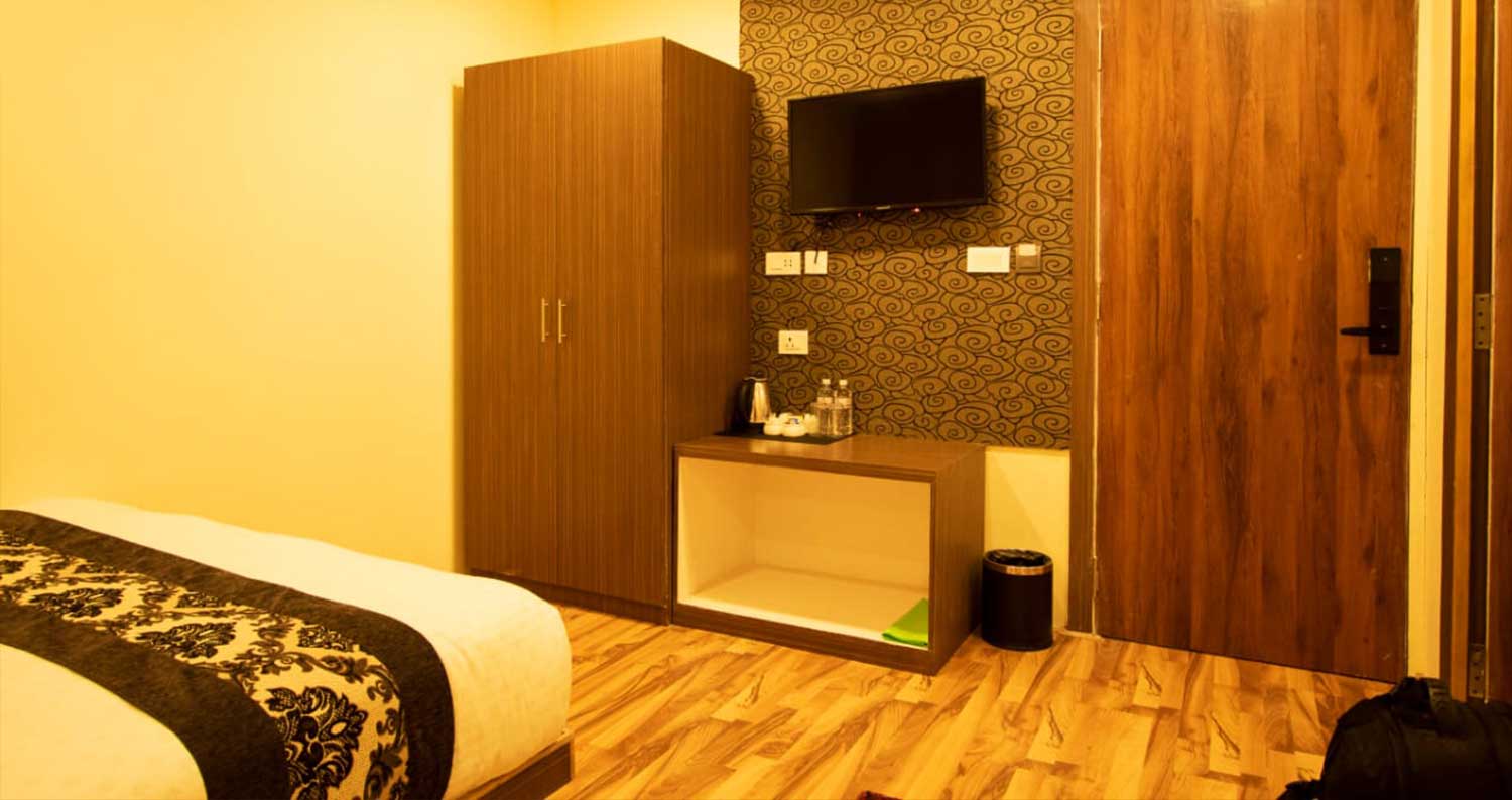 Shinee Gold - Rudra View Hotel & Spa